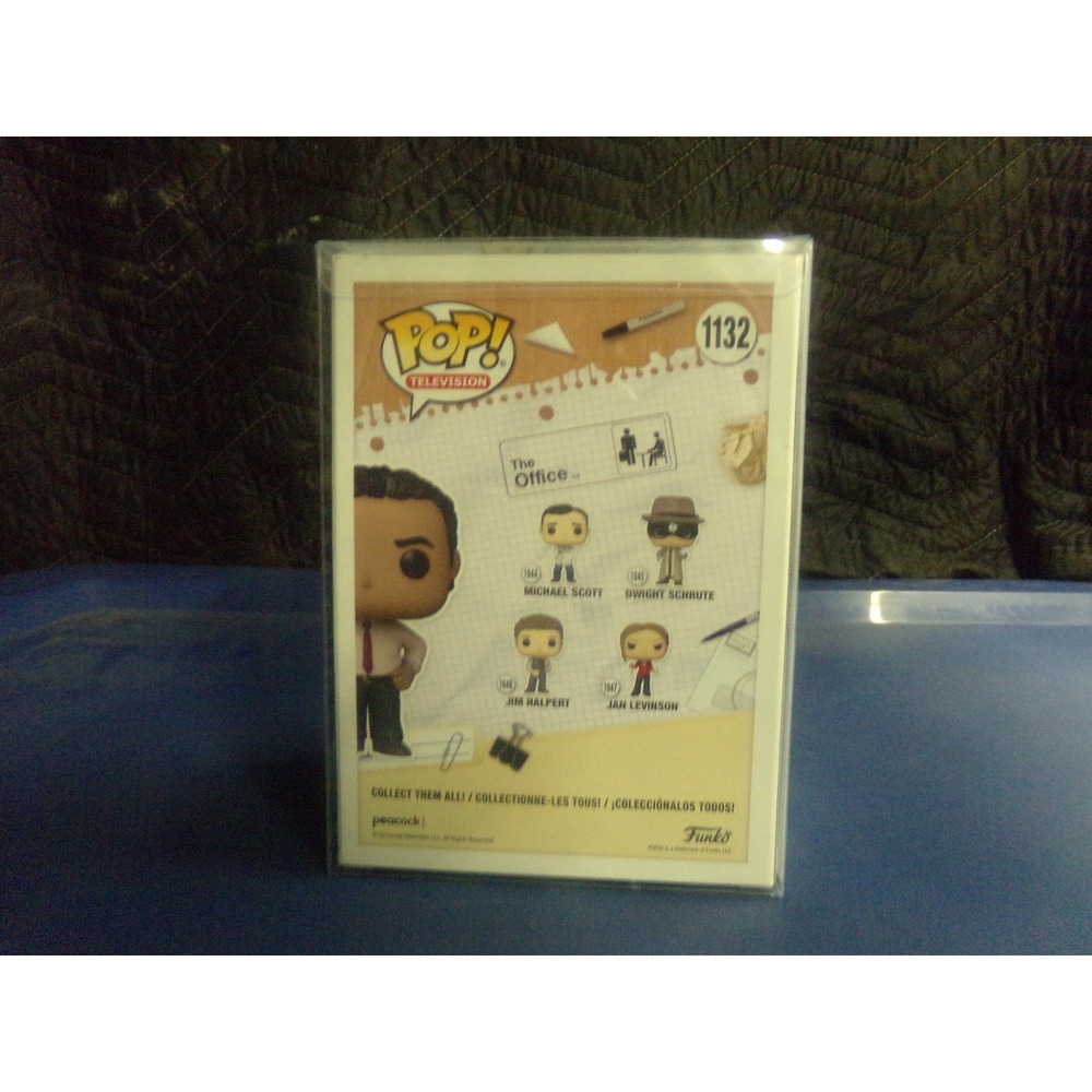 Funko Pop The Office Oscar Martinez 1132 Walmart Exclusive Vinyl Figure - Picture 3 of 6